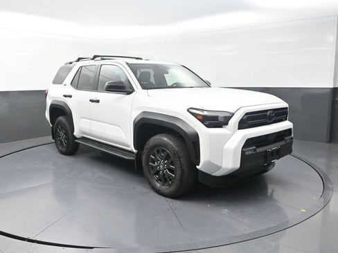 Used 2026 Toyota 4Runner SR5 AWD/4WD image 10