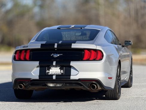 Used 2019 Ford Mustang Premium image 6
