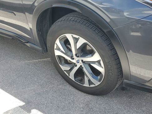 Used 2021 Subaru Outback Limited image 4