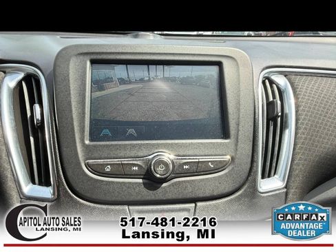 Used 2018 Chevrolet Malibu LT FWD image 24
