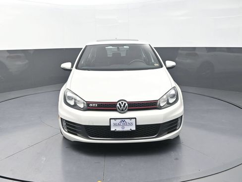 Used 2013 Volkswagen Golf 4-Door FWD image 2