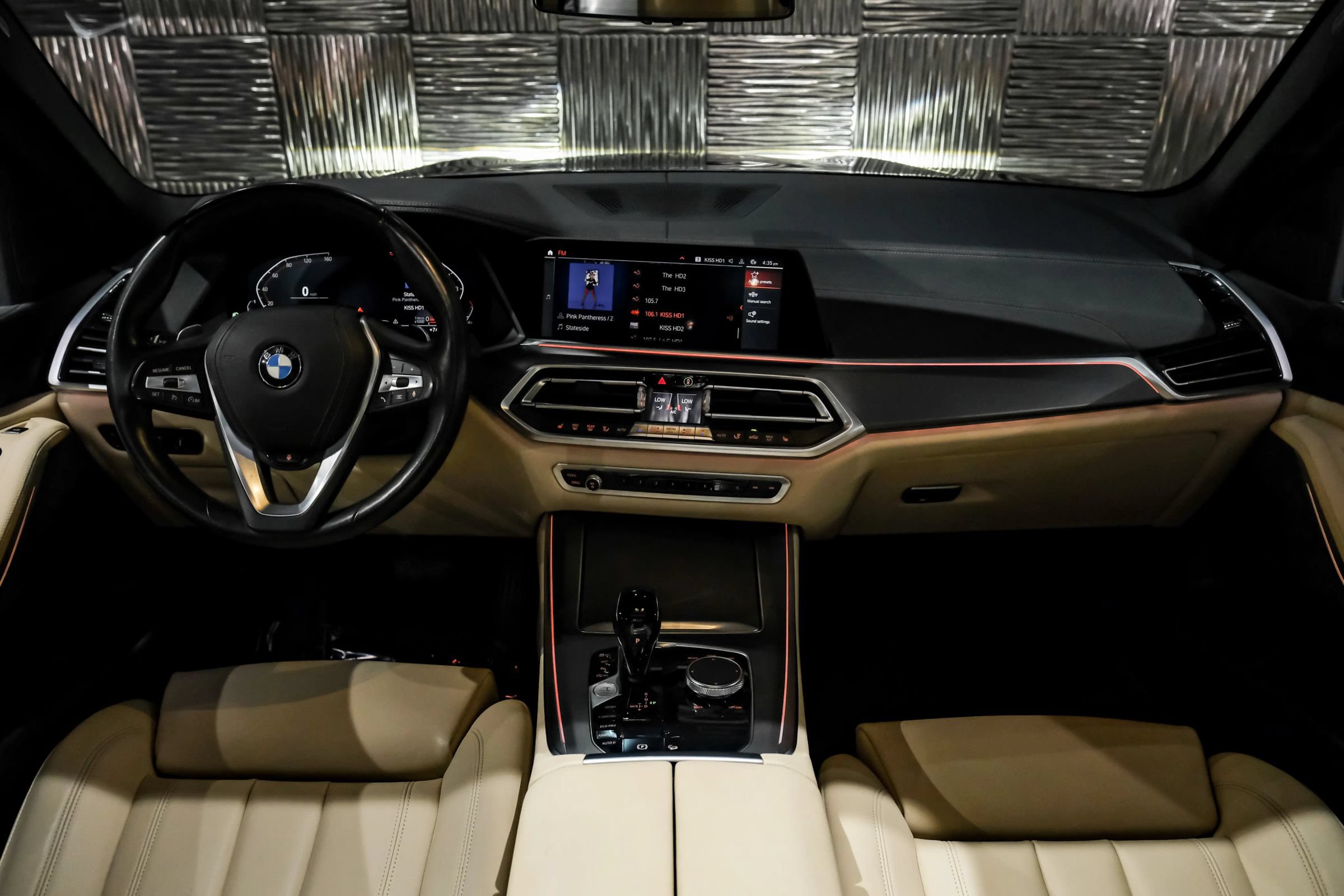 Used 2019 BMW X5 xDrive40i w/ Convenience Package AWD/4WD image 16