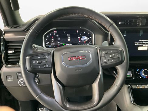 Used 2024 GMC Sierra 1500 AT4 w/ AT4 Preferred Package AWD/4WD image 14