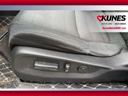Used 2019 Honda CR-V EX image 8