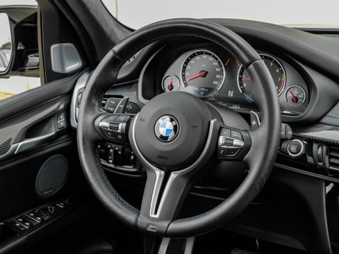 Used 2015 BMW X5 M image 16