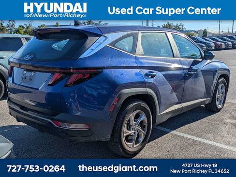 Used 2024 Hyundai Tucson SE FWD image 2