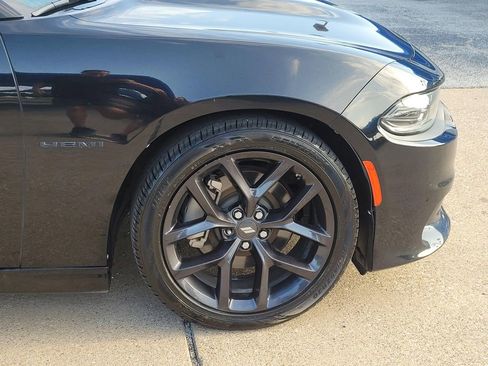 Used 2022 Dodge Charger R/T w/ Blacktop Package RWD image 7