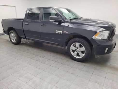 Used 2019 RAM 1500 Big Horn RWD image 11