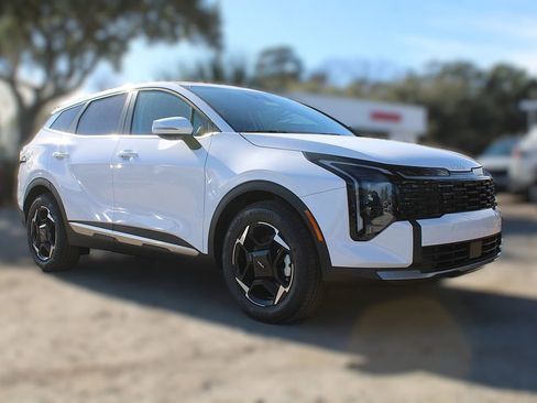 New 2026 Kia Sportage EX FWD image 3