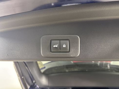 Used 2025 Nissan Murano Platinum w/ Cargo Package AWD/4WD image 35