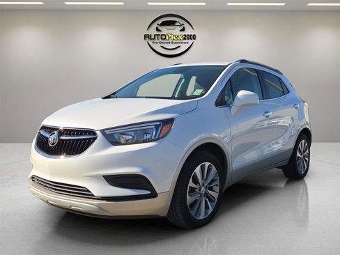 Used 2020 Buick Encore Preferred w/ Safety Package image 3
