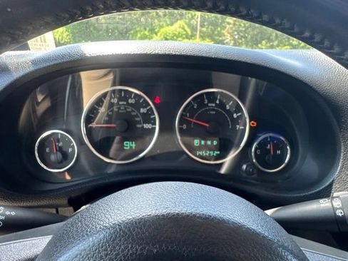 Used 2014 Jeep Wrangler Unlimited Sport w/ Quick Order Package 24S AWD/4WD image 26