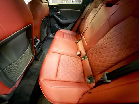 Certified 2025 Audi SQ6 e-tron Prestige w/ Red Edition One image 25