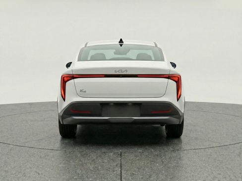 Used 2025 Kia K4 LXS image 7