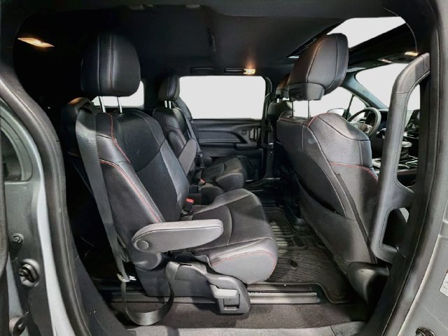 Certified 2025 Toyota Sienna XSE AWD/4WD image 23