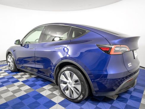 Used 2022 Tesla Model Y Long Range AWD/4WD image 7