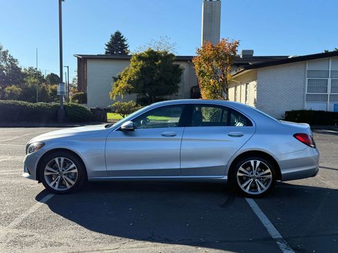 Used 2019 Mercedes-Benz C 300 4MATIC Sedan image 2