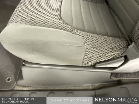 Used 2014 Nissan Frontier SV image 22