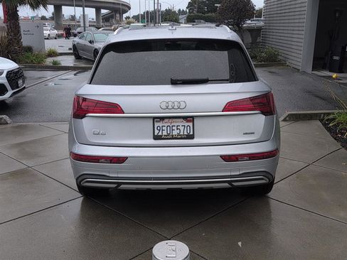 Used 2023 Audi Q5 2.0T Premium w/ Convenience Package image 6