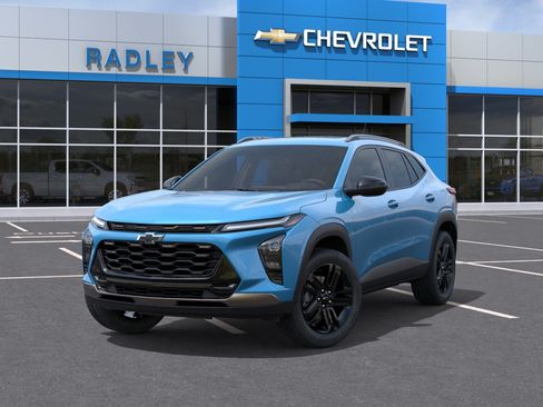 New 2026 Chevrolet Trax ACTIV w/ Sunroof Package FWD image 6