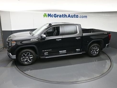 New 2026 GMC Sierra 1500 SLT AWD/4WD image 18