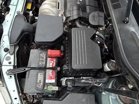 Used 2010 Toyota Camry LE FWD image 36