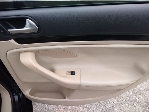 Used 2014 Volkswagen Jetta TDI image 19