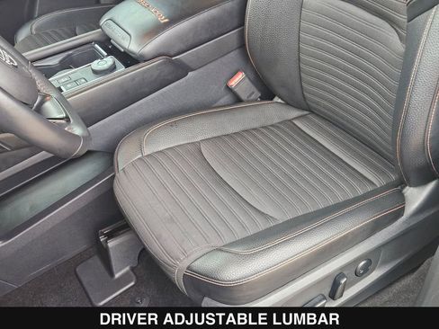 Used 2024 Nissan Pathfinder Rock Creek AWD/4WD image 16