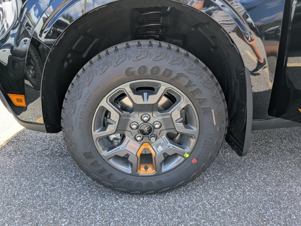 New 2026 Ford Maverick Tremor AWD/4WD image 35