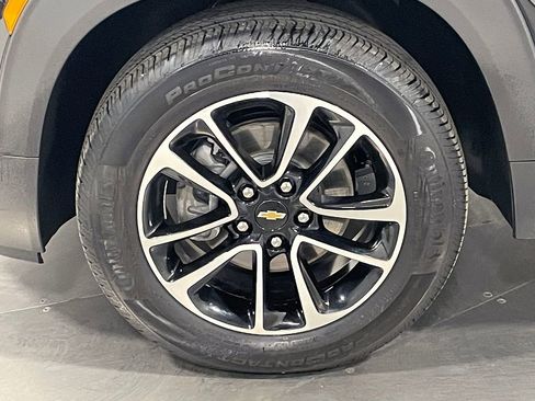 Used 2025 Chevrolet TrailBlazer LT w/ Driver Confidence Package AWD/4WD image 16