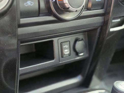 Used 2014 Toyota 4Runner Trail Premium image 32