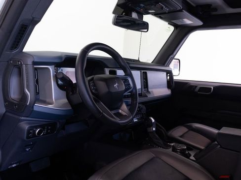 Used 2024 Ford Bronco Outer Banks AWD/4WD image 18