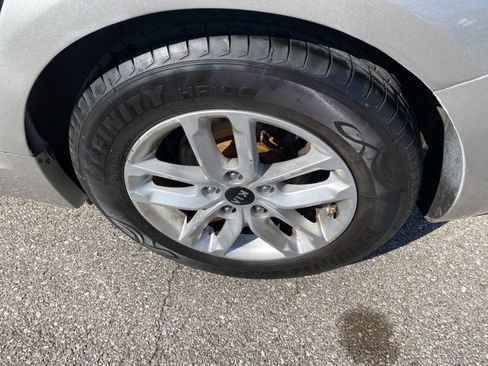 Used 2011 Kia Optima LX image 30