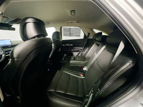 Used 2025 Genesis GV70 2.5T image 29