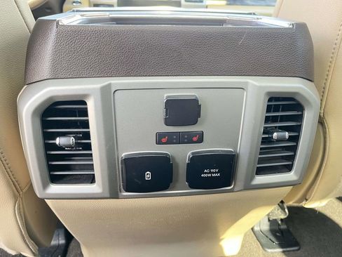 Used 2019 Ford F150 Lariat w/ Equipment Group 502A Luxury image 31