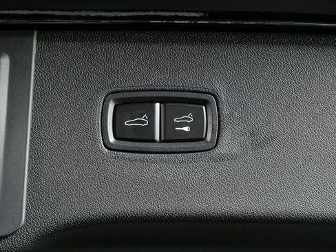 New 2026 Porsche Cayenne GTS image 34