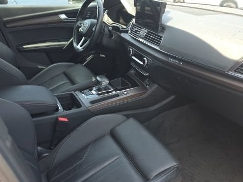 Used 2022 Audi Q5 2.0T Premium Plus AWD/4WD image 3