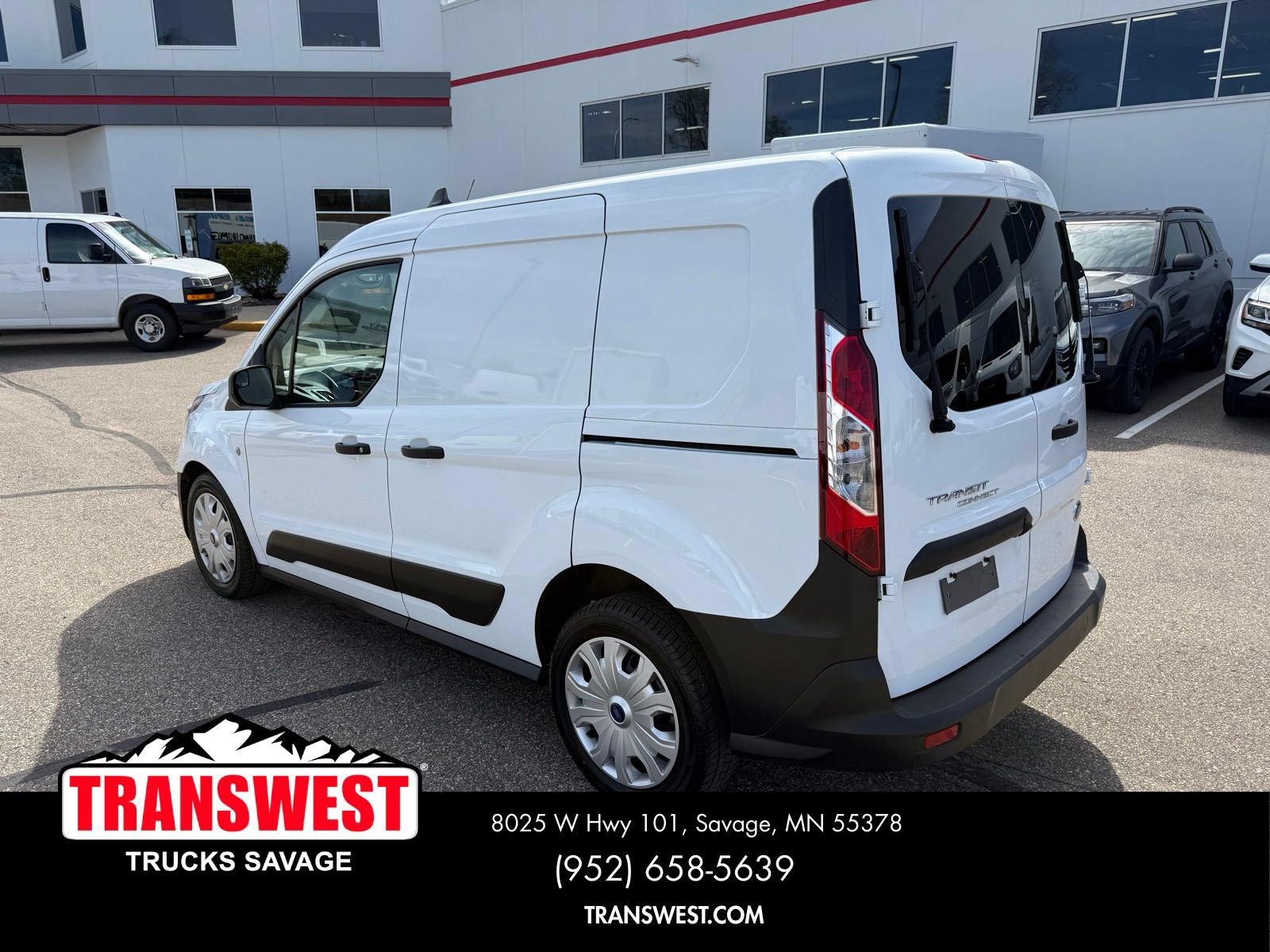 Used 2023 Ford Transit Connect XL FWD image 3