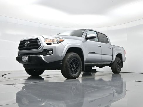 Used 2022 Toyota Tacoma SR5 image 39