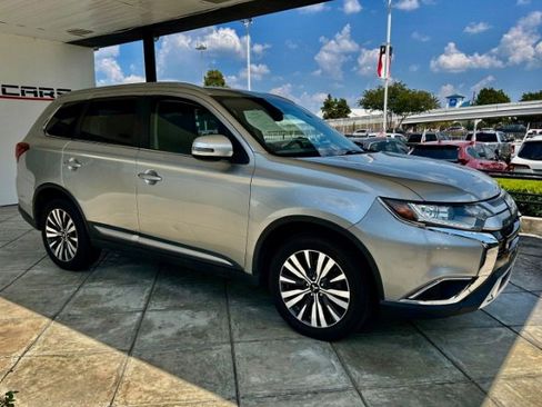 Used 2020 Mitsubishi Outlander SEL image 5