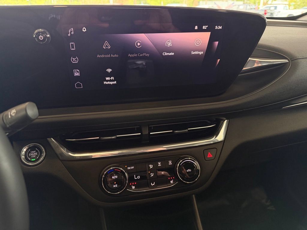 Used 2025 Buick Envista Preferred w/ Convenience I Package FWD image 24