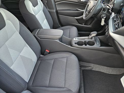 New 2026 Chevrolet Trax LS w/ LS Convenience Package FWD image 15