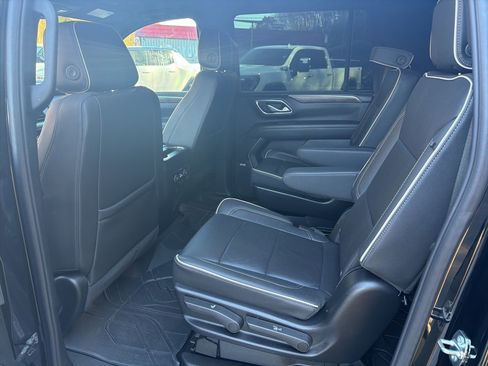 Certified 2024 Chevrolet Suburban Premier image 12