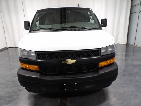 Used 2021 Chevrolet Express 2500 w/ Driver Convenience Package RWD image 2