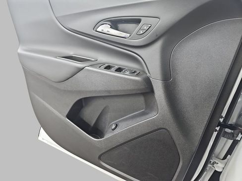 Certified 2024 Chevrolet Equinox LT w/ LPO, Floor Liner Package AWD/4WD image 32