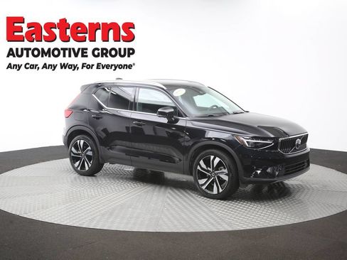Used 2025 Volvo XC40 B5 Plus AWD/4WD image 49