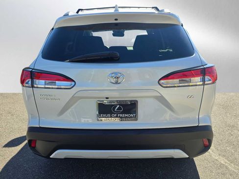 Used 2024 Toyota Corolla Cross LE image 4