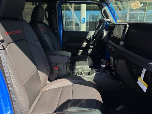 New 2026 Jeep Gladiator Rubicon image 32