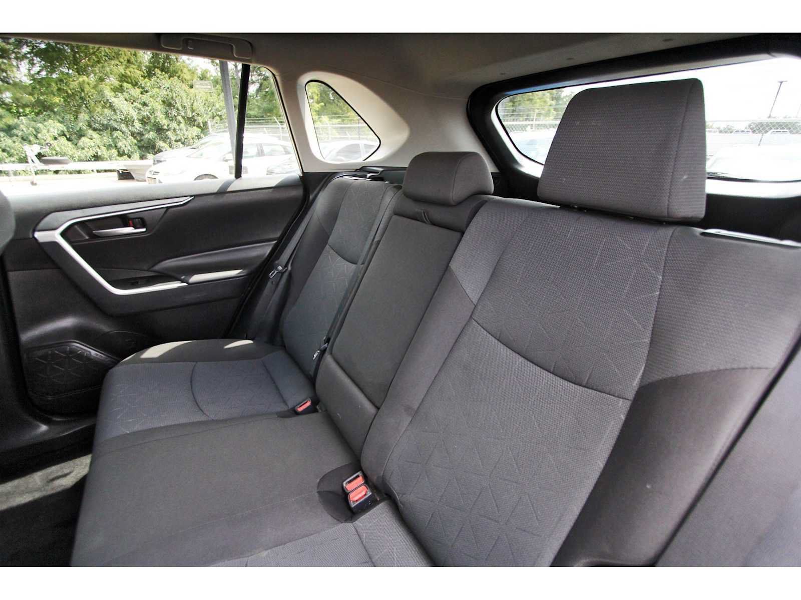 Used 2024 Toyota RAV4 XLE w/ Convenience Package FWD image 12