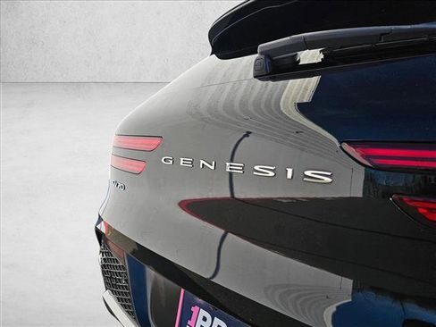 Used 2023 Genesis GV70 2.5T w/ Select Package image 10